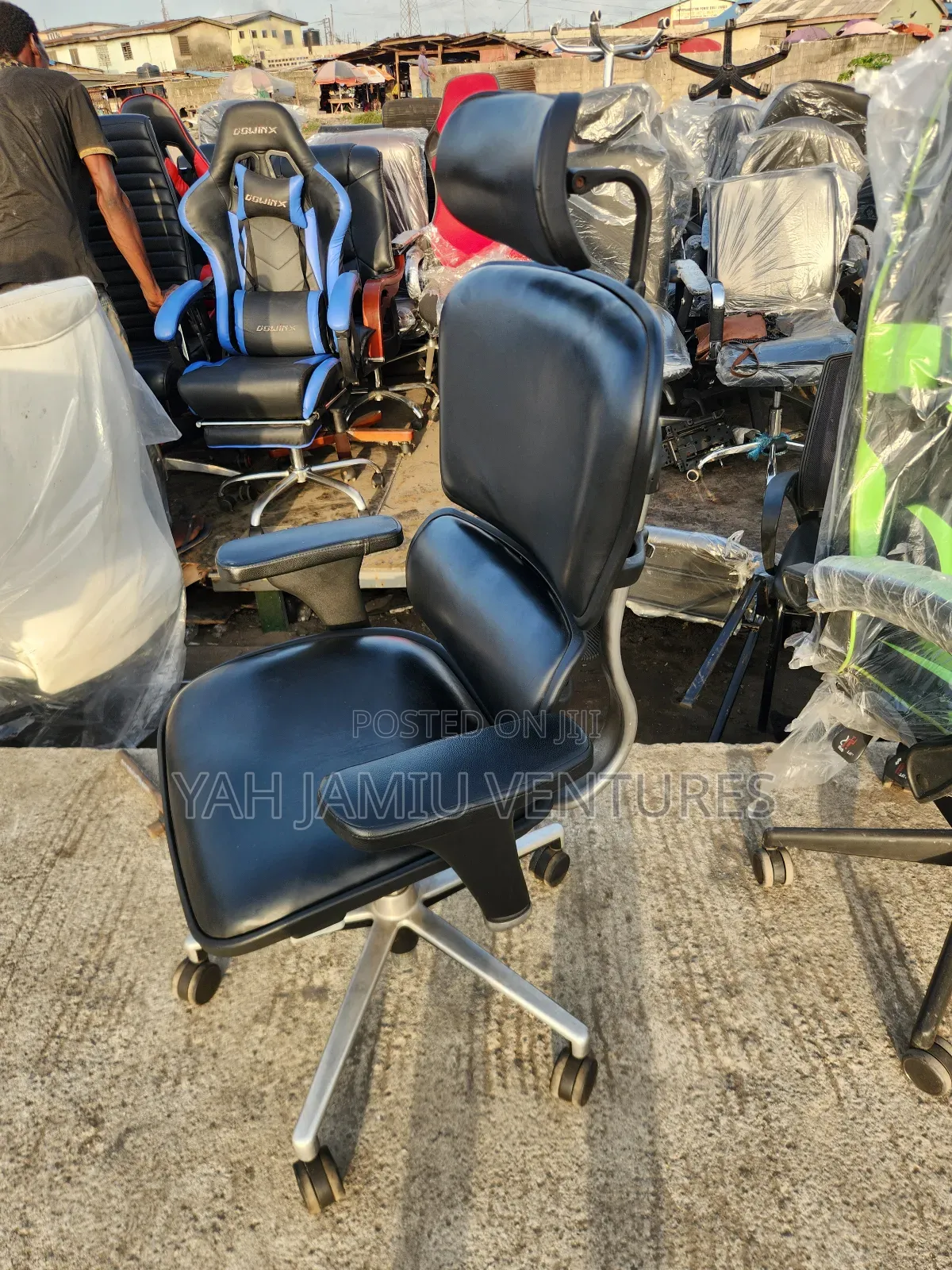Brilliant Executive Chair