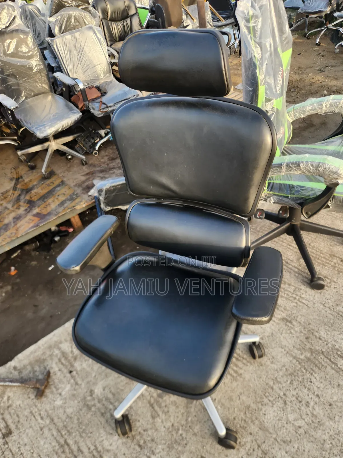 Brilliant Executive Chair