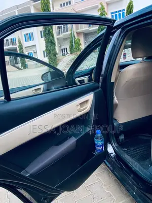 Toyota Corolla LE 4dr Sedan (1.8L 4cyl CVT) 2015 Black