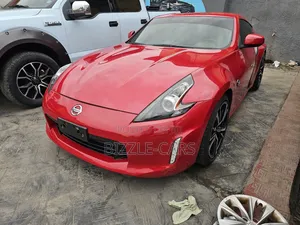 Nissan 370Z 2017 Red