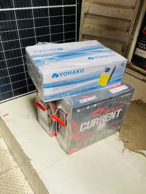 3.5kva 24v Yohako Solar Hybrid Inverter With 240ah Solar