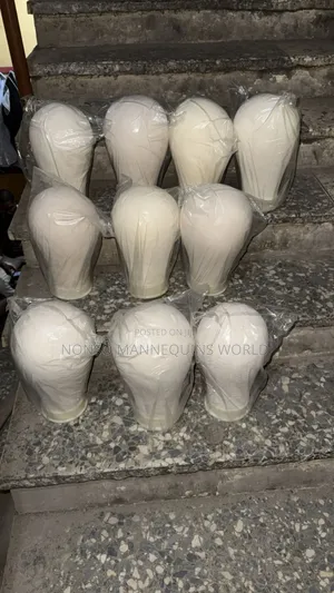 Different Sizes Of Canvass Heads