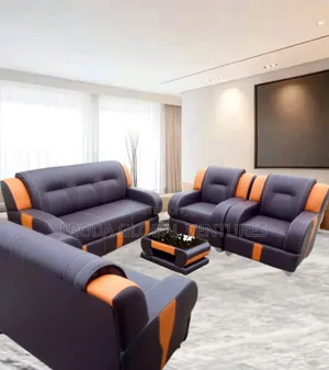 Quality Leather Couch.: 7 Seaters Sofa Chairs, Table. Pbll08