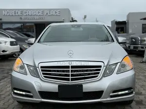 Mercedes-Benz E350 Base 4Matic Sedan AWD (3.5L 6cyl 7A) 2013 Silver