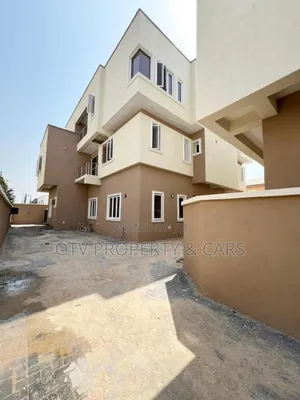 Photo - Furnished 5bdrm Duplex in Lekki Phase 1 for rent