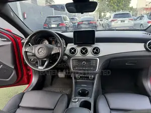 Mercedes-Benz GLA-Class 2017 Red