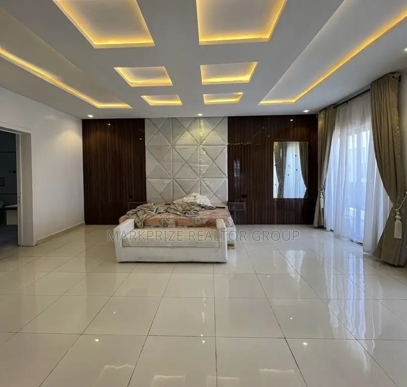 Furnished 5bdrm Duplex in Lekki County Homes for sale