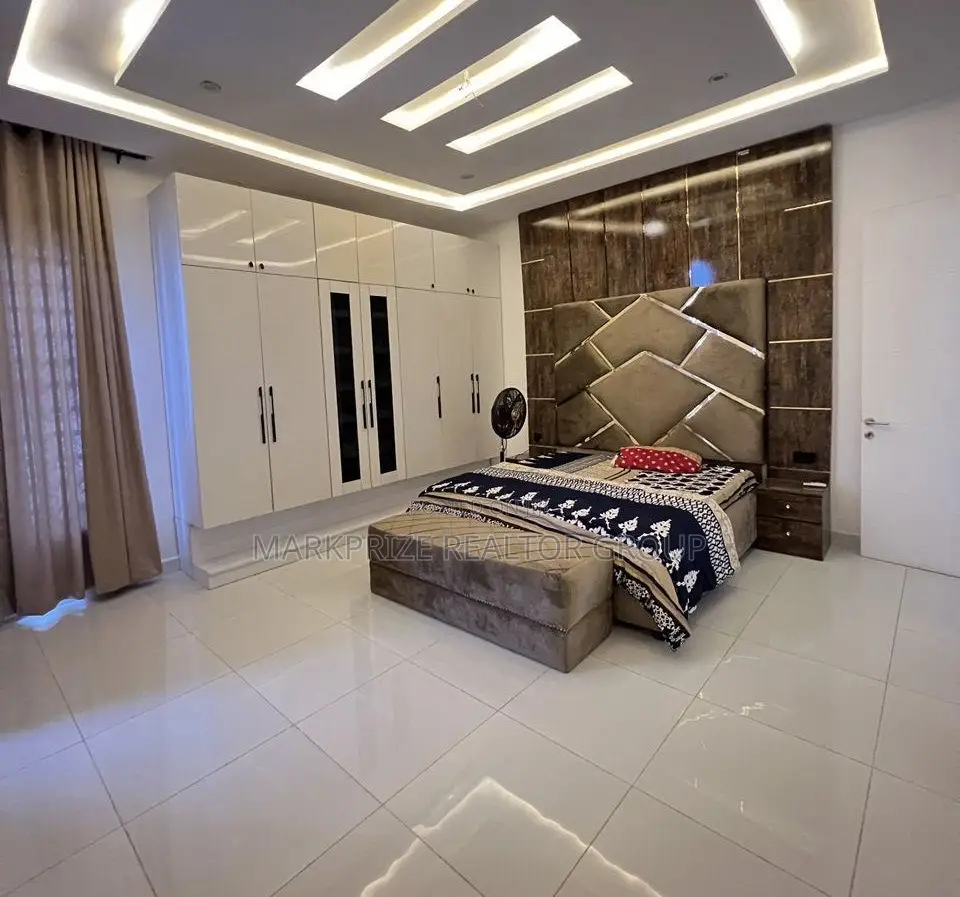 Furnished 5bdrm Duplex in Lekki County Homes for sale