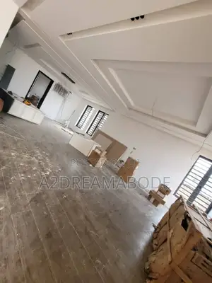 6bdrm Mansion in Ikeja Gra for sale