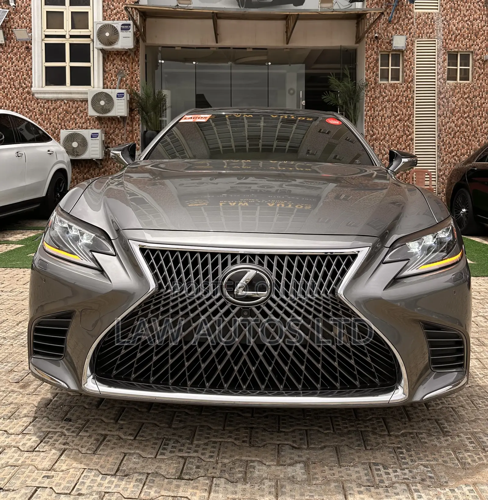 Lexus LS 2019 Gray