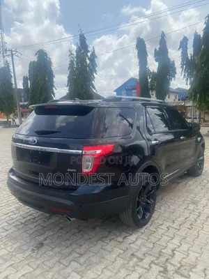 Ford Explorer Limited 4dr 4x4 (3.5L 6cyl 6A) 2012 Black