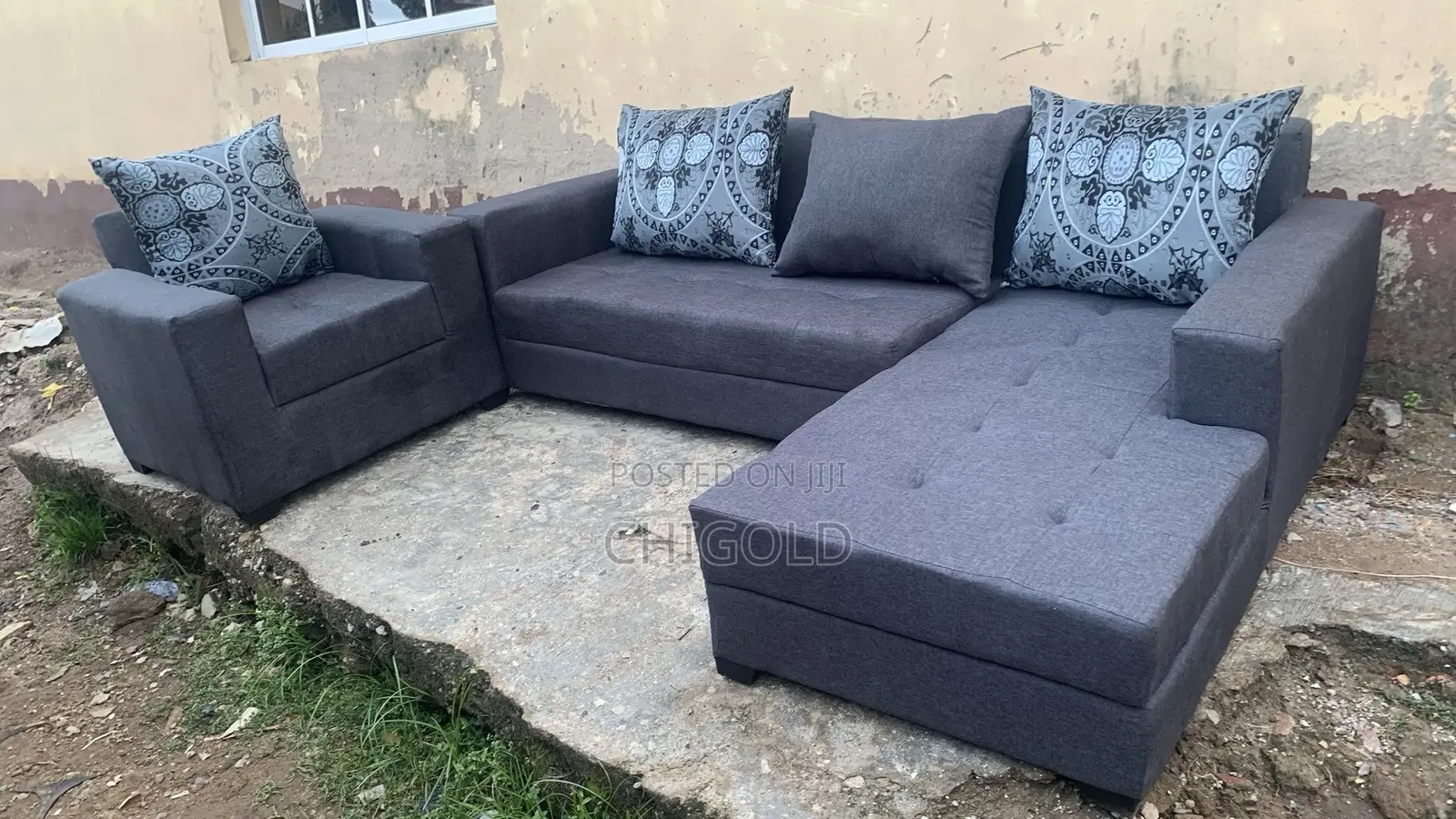Beautiful Gray Lshap With Good Material