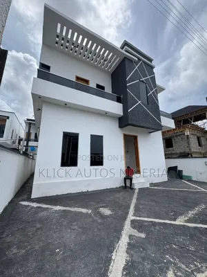 5bdrm Duplex in Ajah for sale