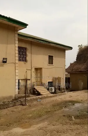 Photo - 9bdrm Duplex in Karu for sale