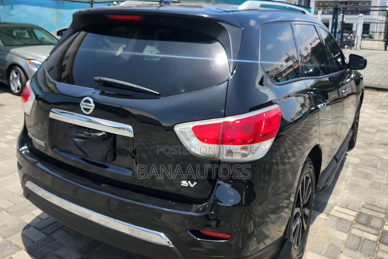 Nissan Pathfinder 2013 Black