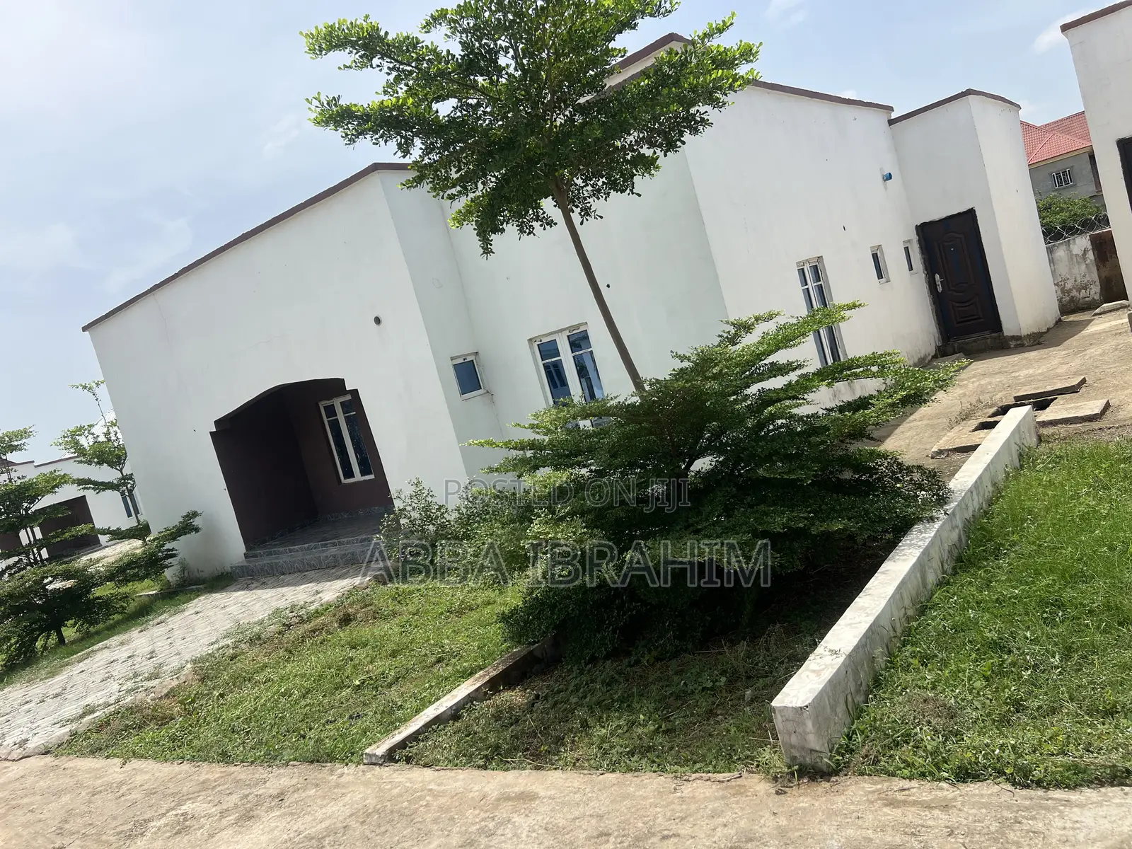 2bdrm Bungalow in White View Estate, Gwagwalada for sale