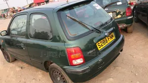 Nissan Micra 2002 Green