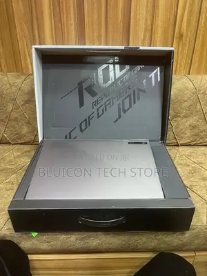 Photo - Laptop Asus ROG Zephyrus G15 16GB AMD Ryzen 9 SSD 1T