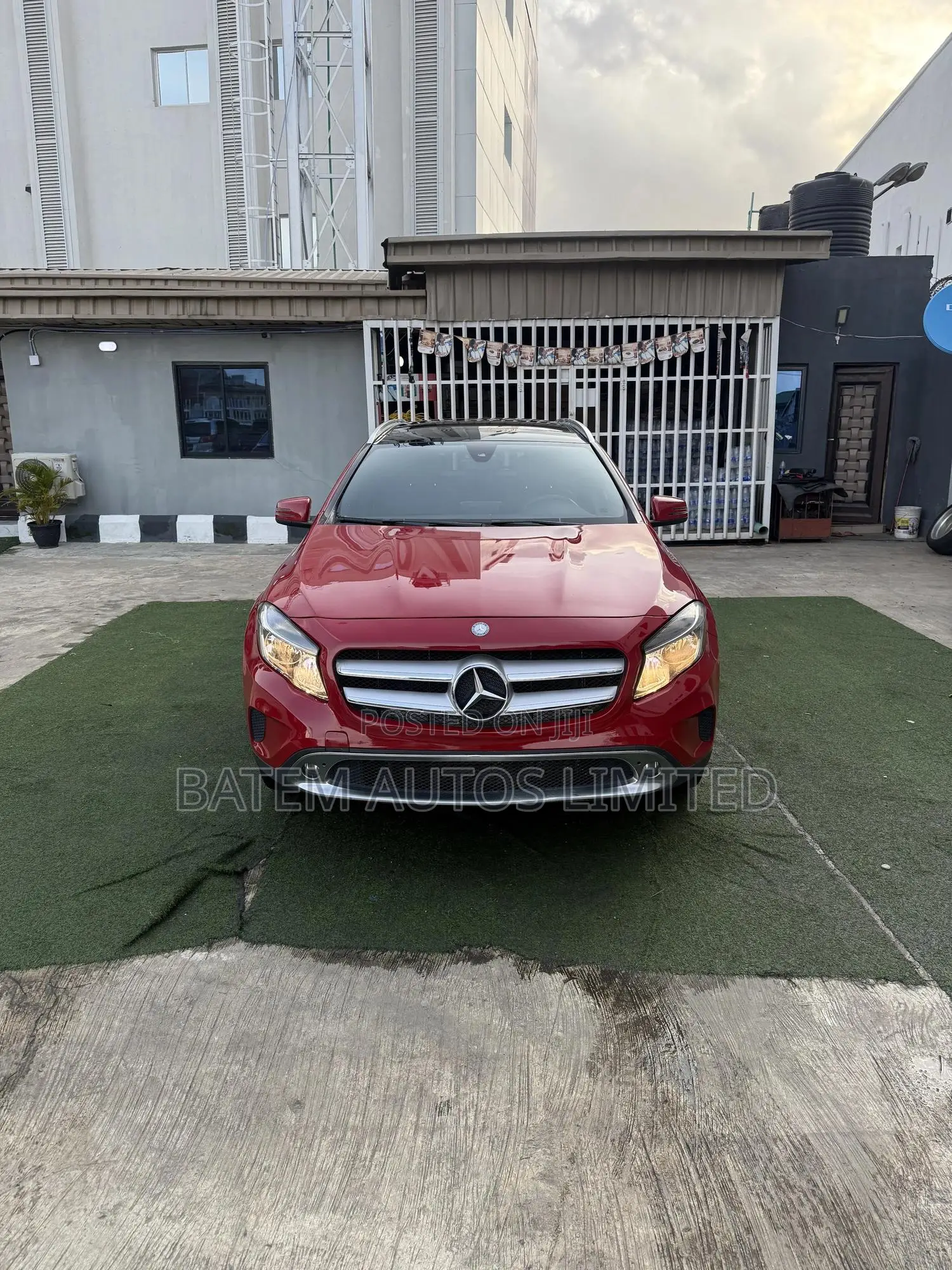 Mercedes-Benz GLA-Class 2017 Red