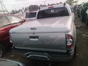 Toyota Tacoma Double Cab V6 Automatic 2012 Silver