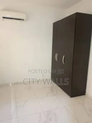 2bdrm Block of Flats in Lekki Phase 1 for rent