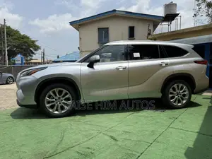 Toyota Highlander Limited AWD 2020 Silver