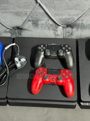 Uk Used Ps4 Slim With 12games And 2 Pad