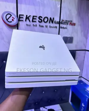New Edition White Ps4 Pro With 12games