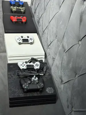 Ps4 Pro With 12games and 2pads