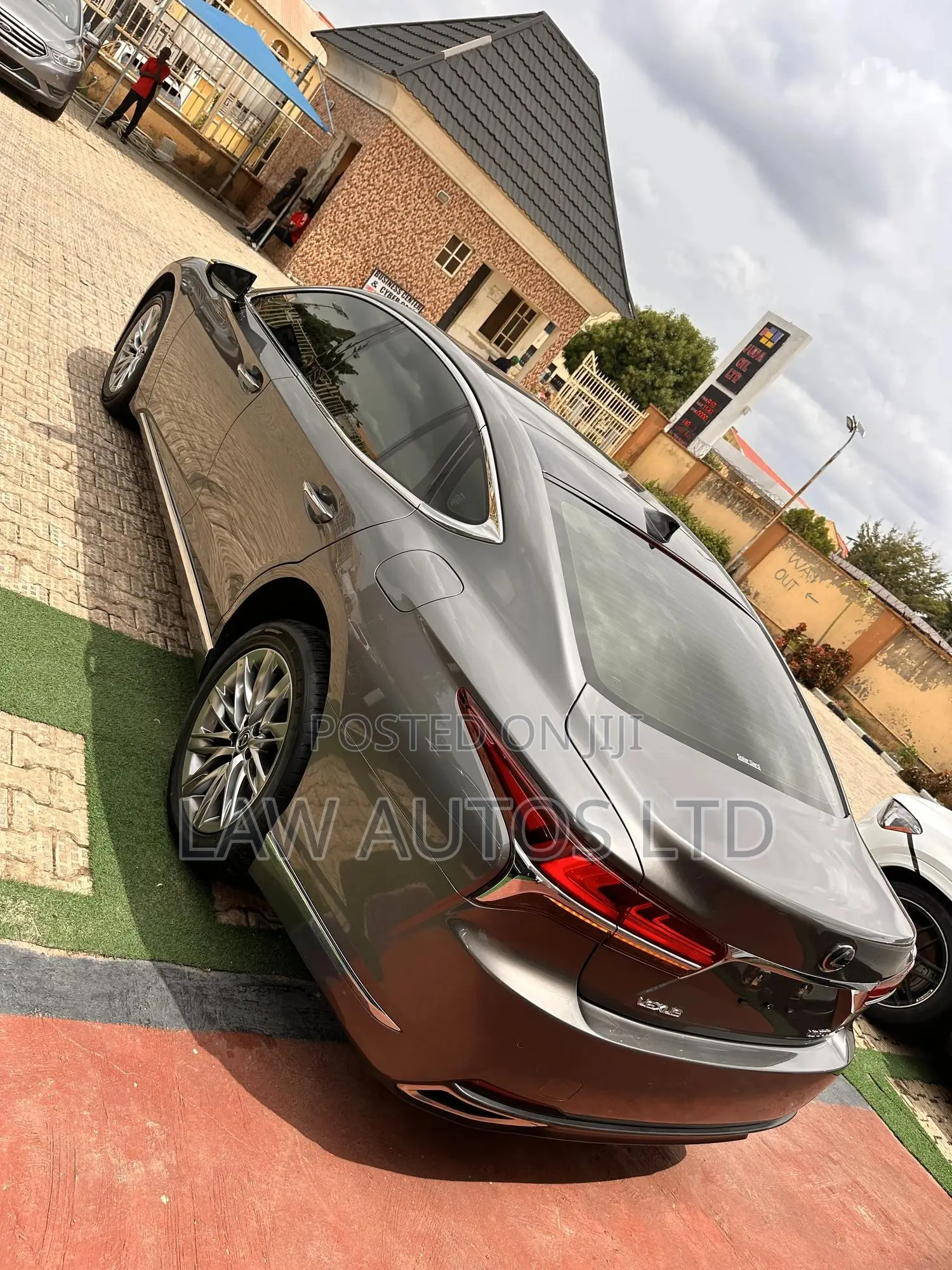 Lexus LS 2019 Gray