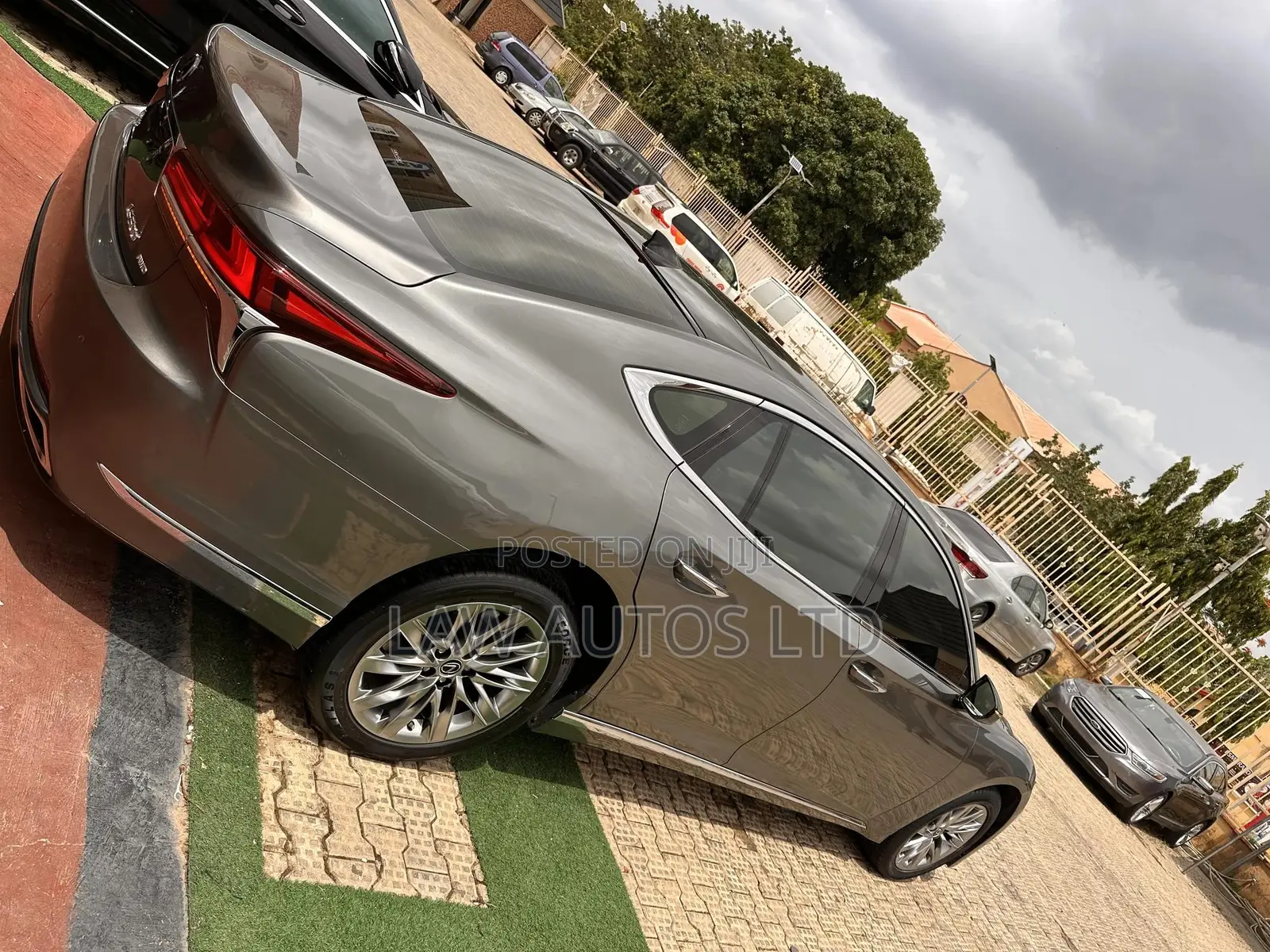 Lexus LS 2019 Gray