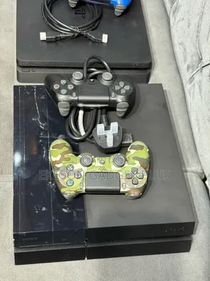 Ps4 Fat With 12games and 2pads