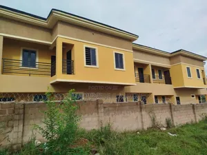 8bdrm Block of Flats in Airport Rd Ext , for sale