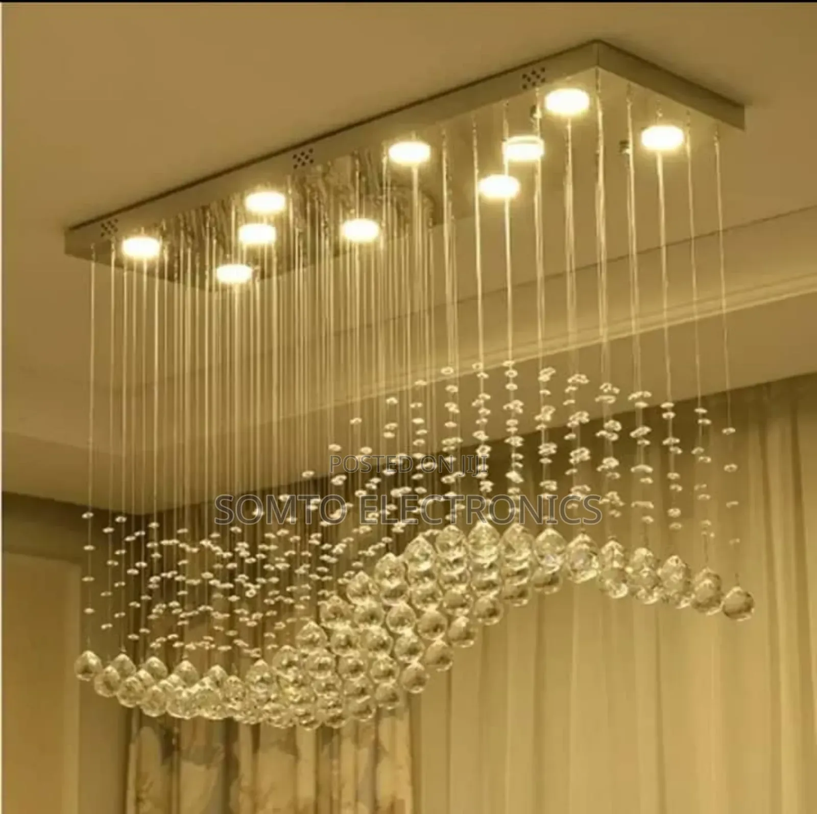Luxurious Crystal Chandelier