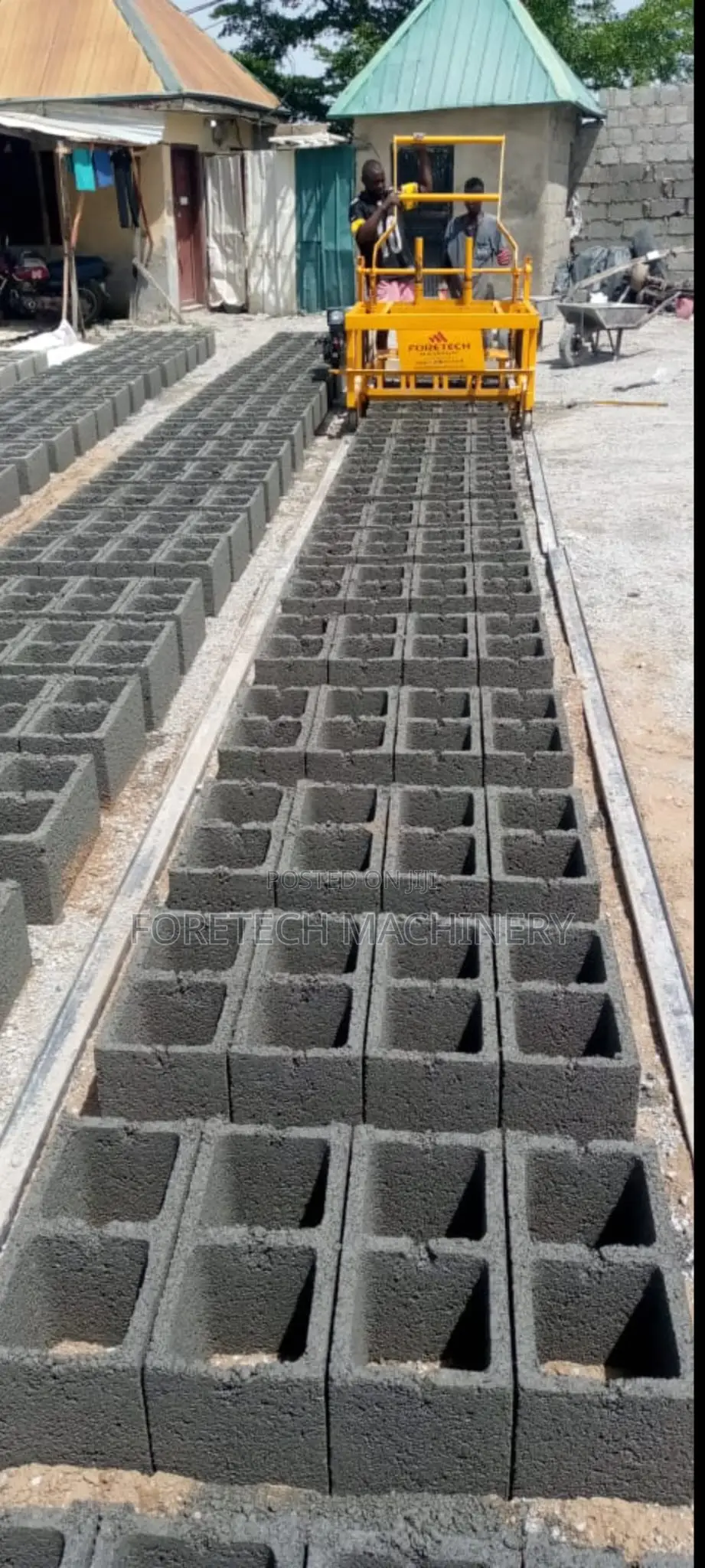 Mobile Block Molding Machine (Egg Layer)