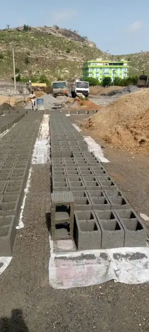 Mobile Block Molding Machine (Egg Layer)