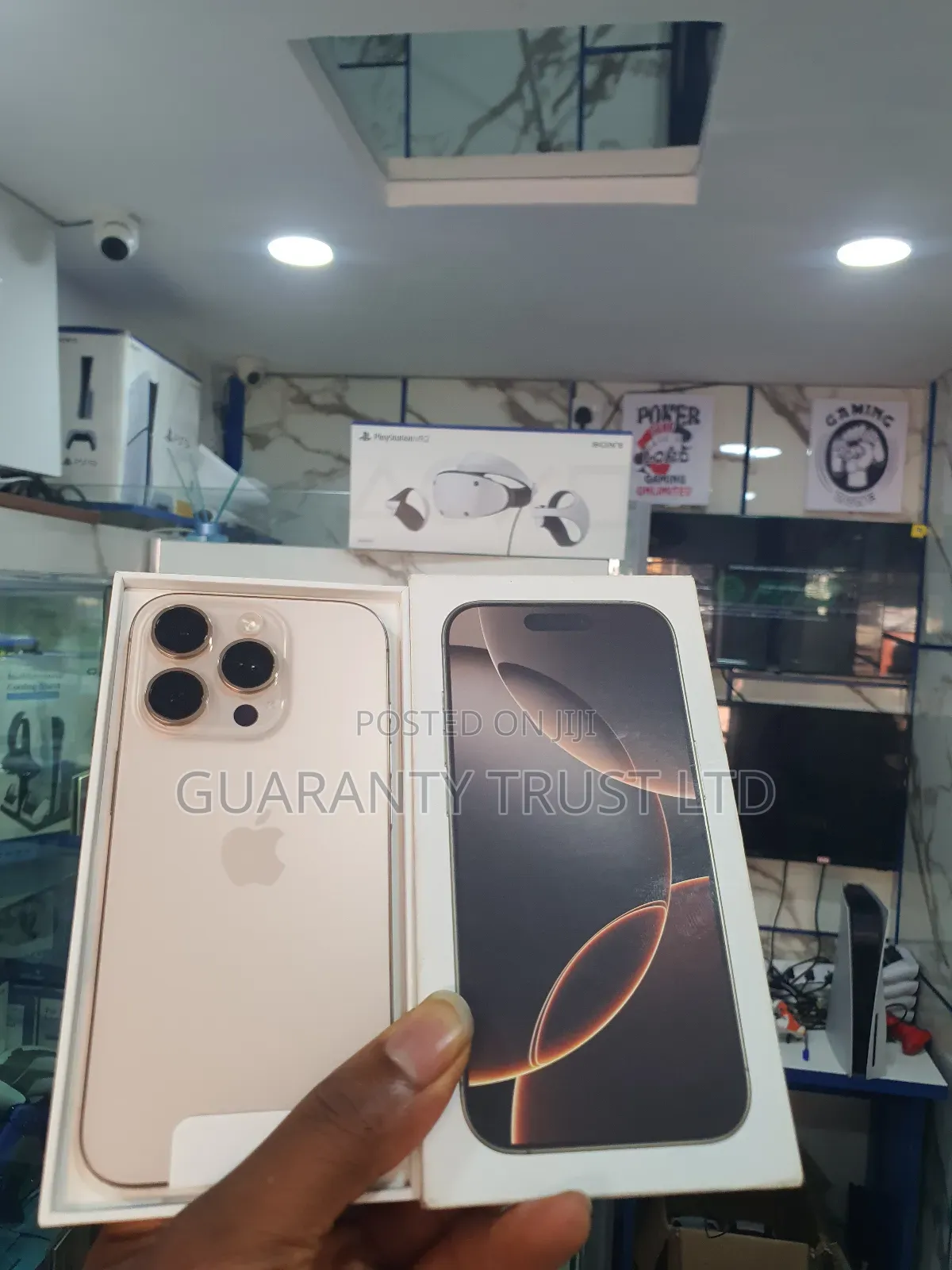 Apple iPhone 16 Pro 256 GB Gold