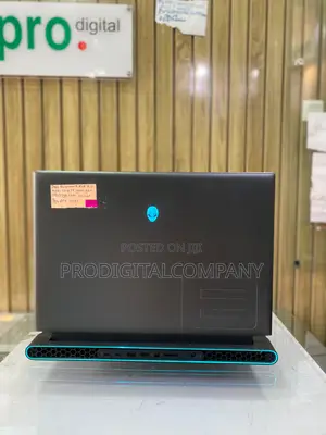 Laptop Dell Alienware M18 R2 32GB Intel Core i9 SSD 1T