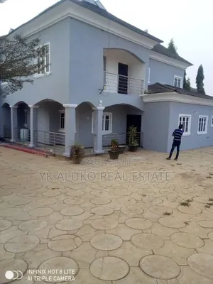 4bdrm Duplex in Gaa Akanbi, Ilorin South for sale