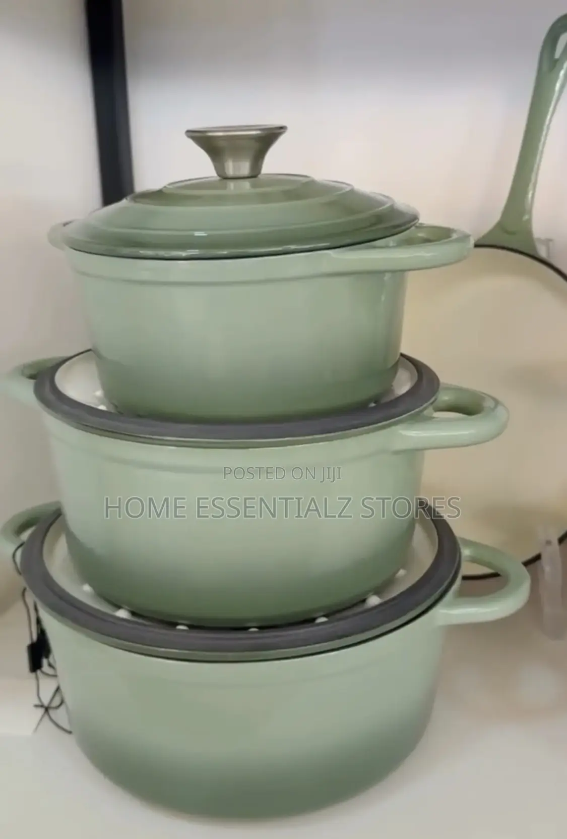 Cast Iron Pots Set