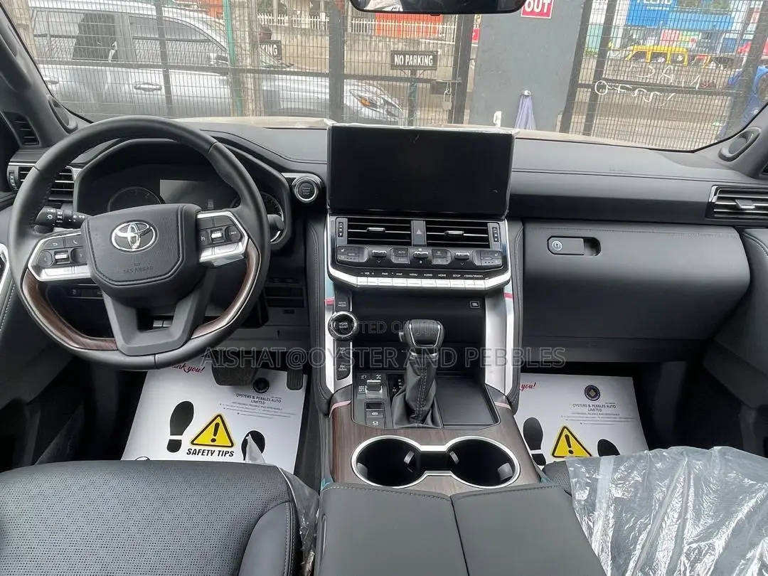 New Toyota Land Cruiser 2024 Black
