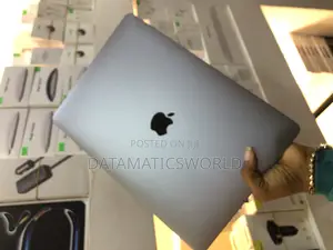Laptop Apple MacBook Pro 2020 16GB Apple M1 SSD 256GB