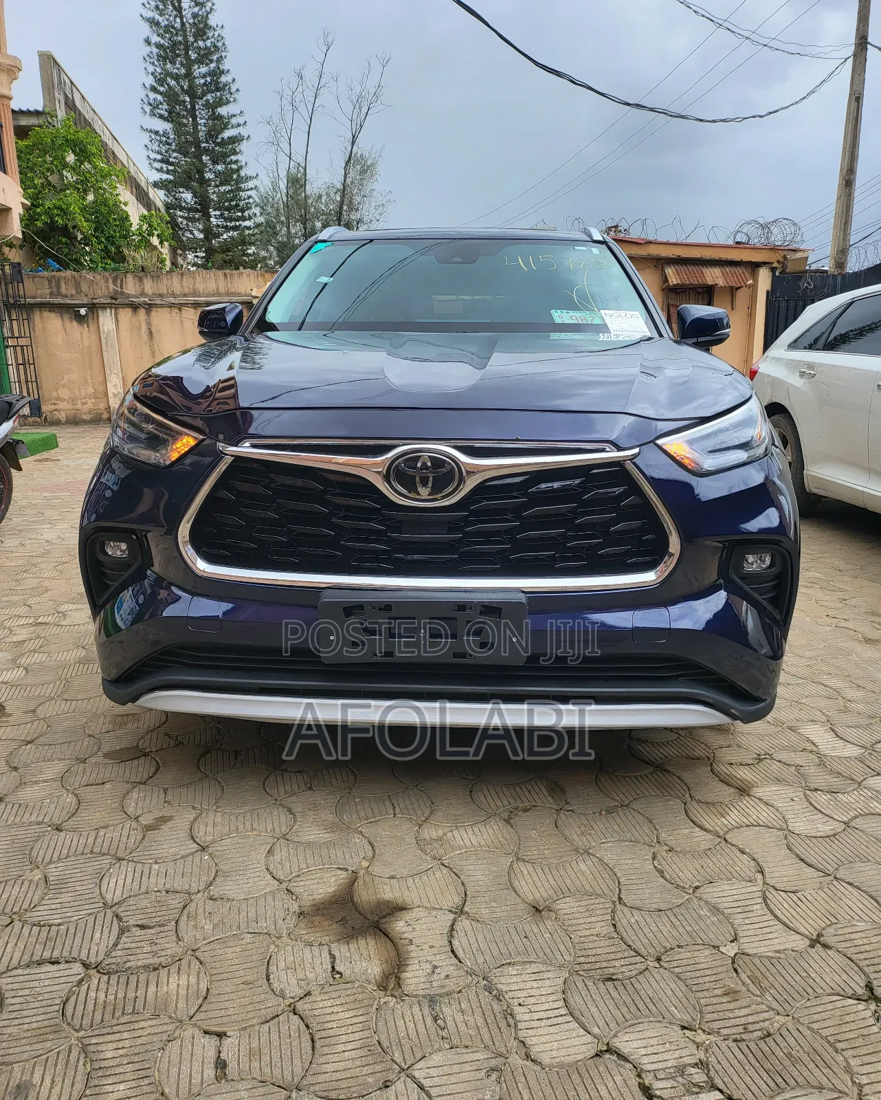 Toyota Highlander XLE 2021 Blue