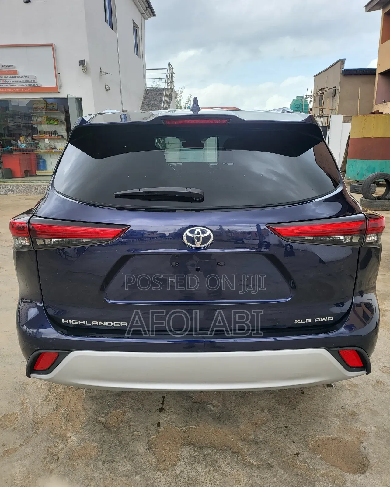 Toyota Highlander XLE 2021 Blue