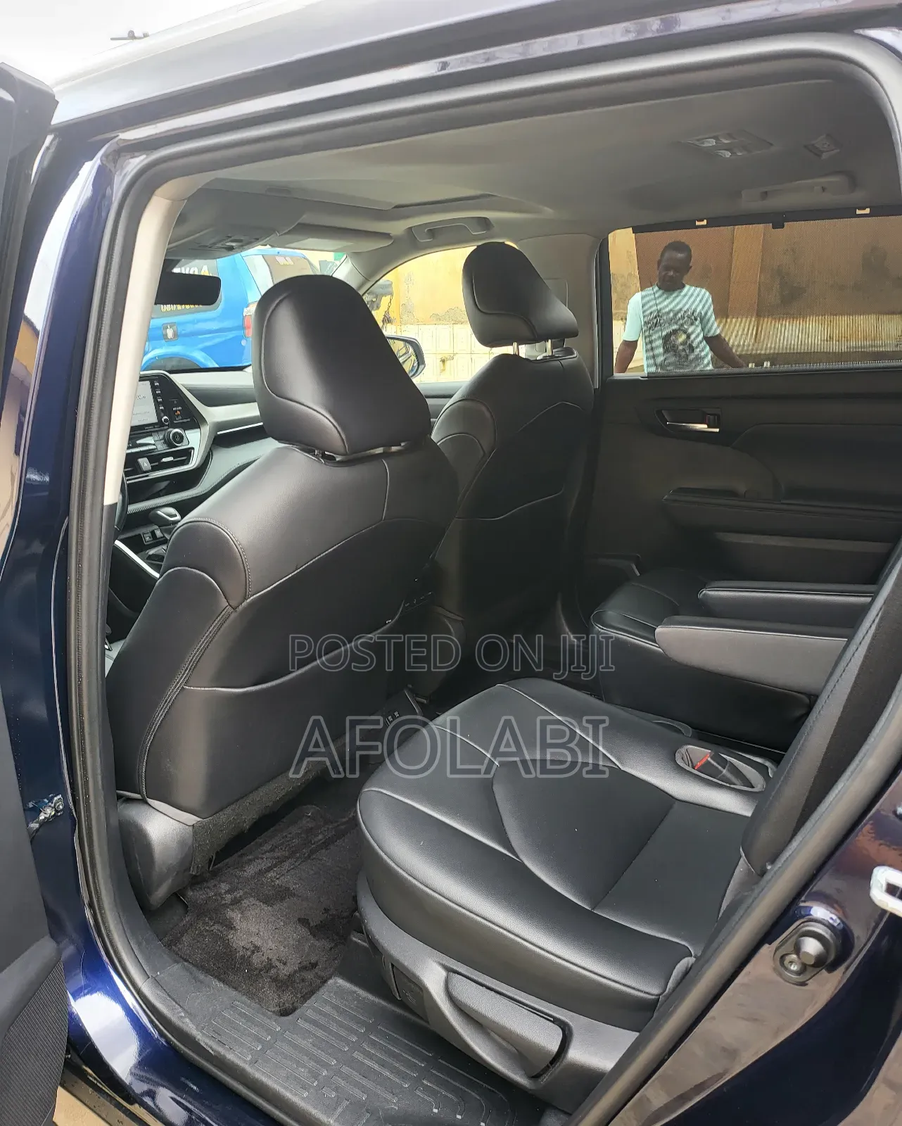 Toyota Highlander XLE 2021 Blue