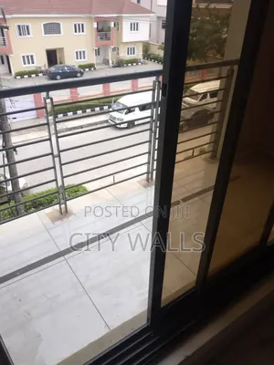 2bdrm Block of Flats in Lekki Phase 1 for rent