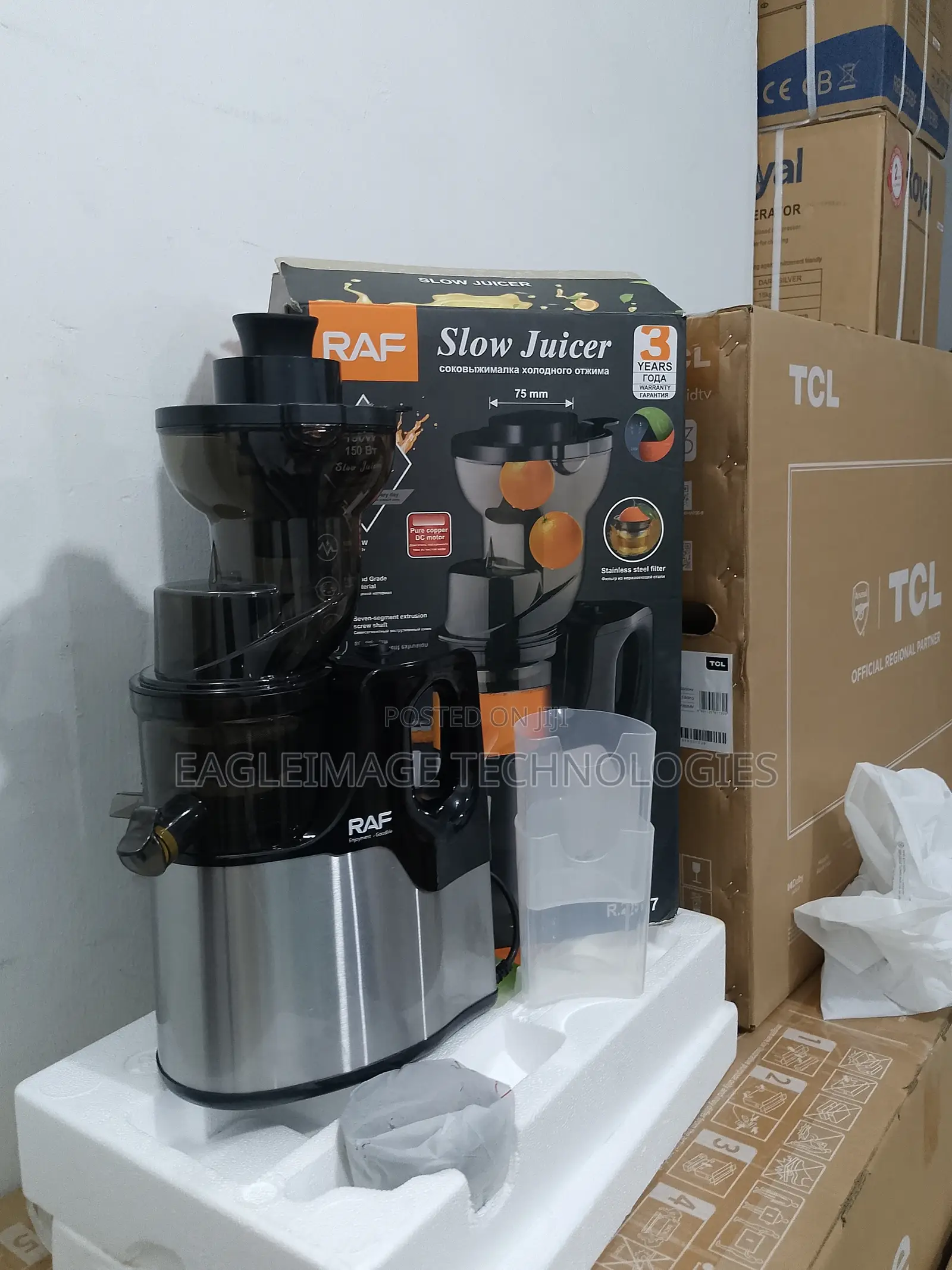 Ultra-Quiet Raf R.2857 Juicer-Peaceful Kitchen Use