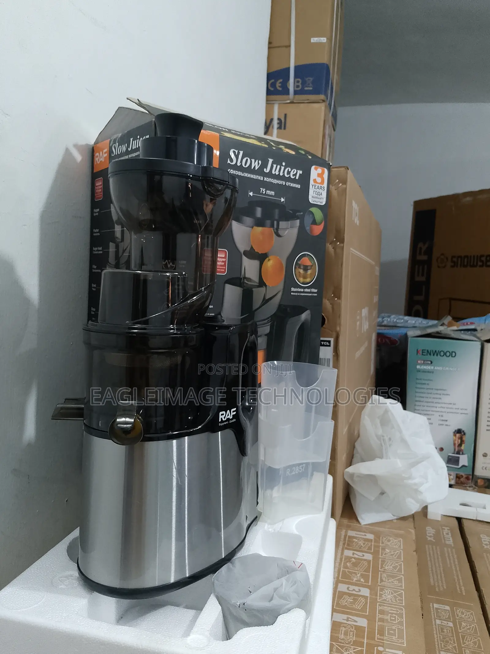 Black Raf R.2857 Juicer-Stylish and Smart