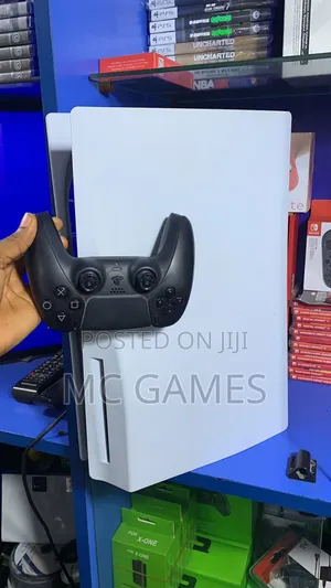 Playstation 5, One Pad and Games