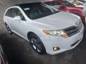 Toyota Venza V6 AWD 2012 Off white